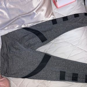 Grey leggings